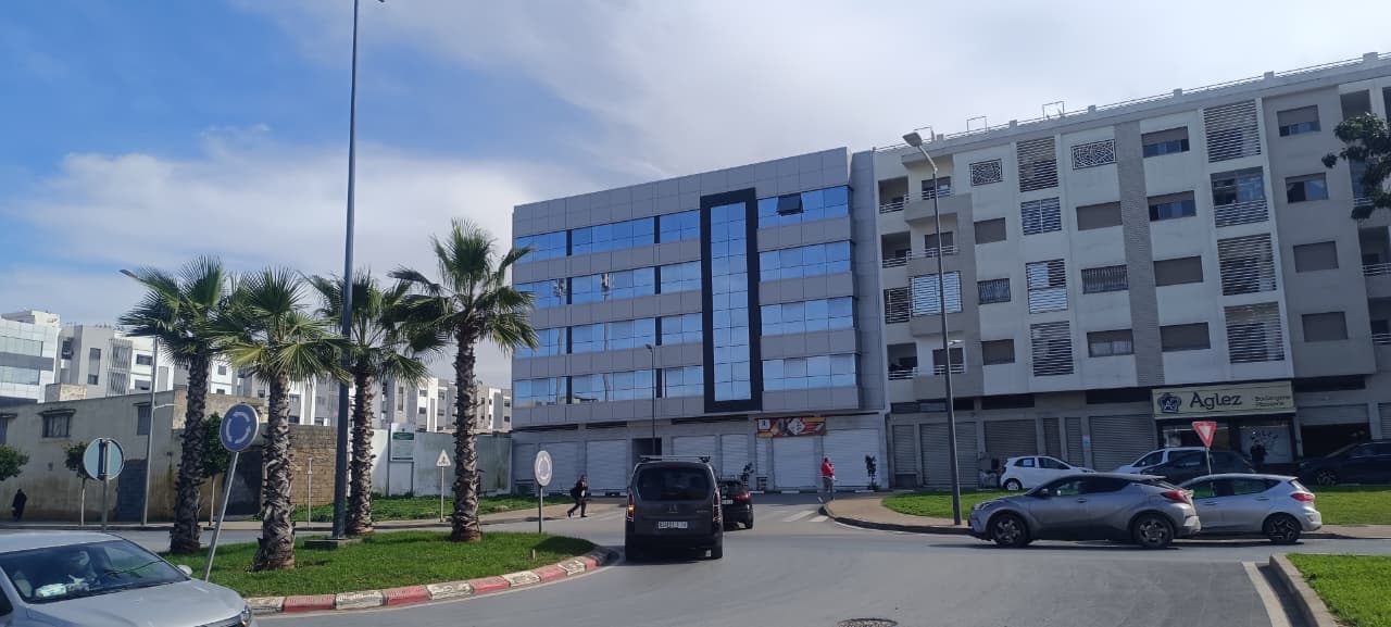 Plateau Bureau 59 m² – Résidence Achifaa, Témara