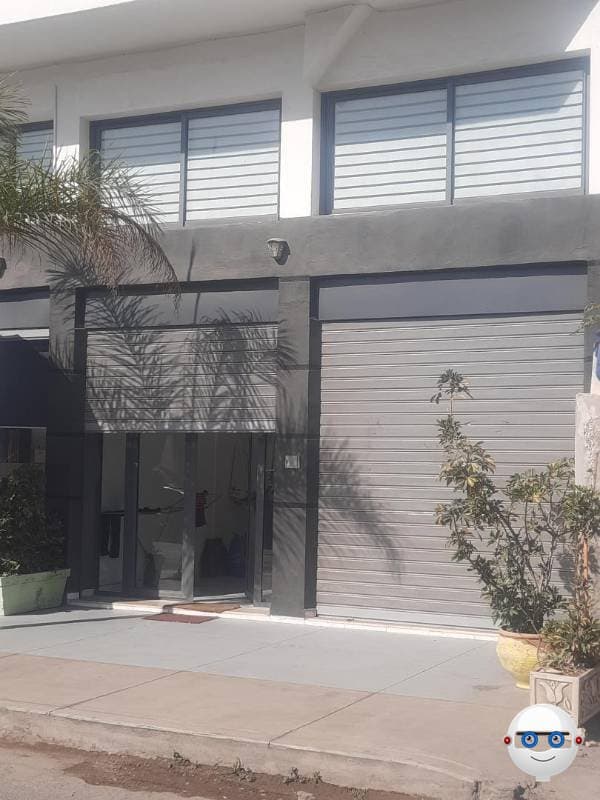 Magasin sur un grand boulevard à AIN SEBAA
